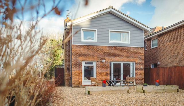 Granville Heights - welcoming 3-bed family home