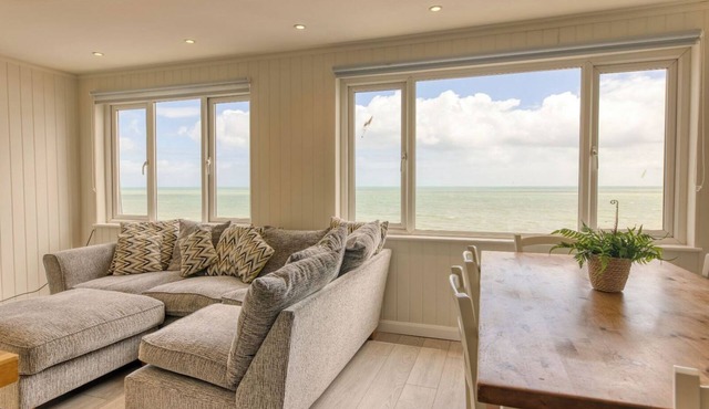 Granville Marina - Stunning sea views and easy parking