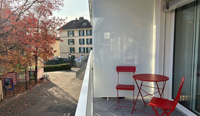 Grape Place with washing machine