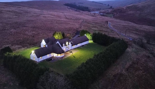 Grassyards House - Six Bedroom House, Sleeps 12