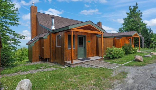 Gray Fox 7 | Beautiful ski in/ski out condo, with amazing views!