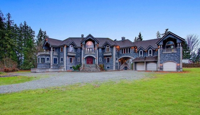 Graystone Castle | 7BR Luxury Estate near Seattle
