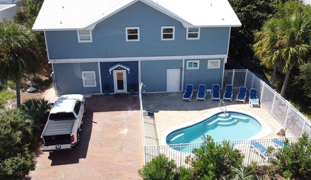 Grayton Beach home ideal for you and your family!