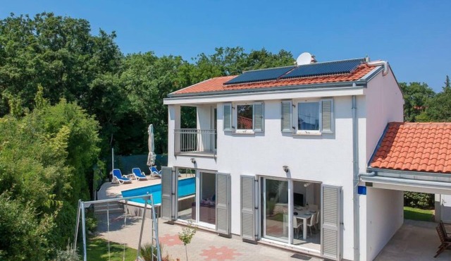 Graziani by Interhome