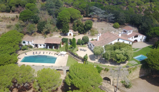 Great Masia S-XV for 40 people.