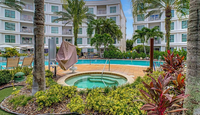 Great 1 bed/1 bath pet friendly condo at the Melia hotel