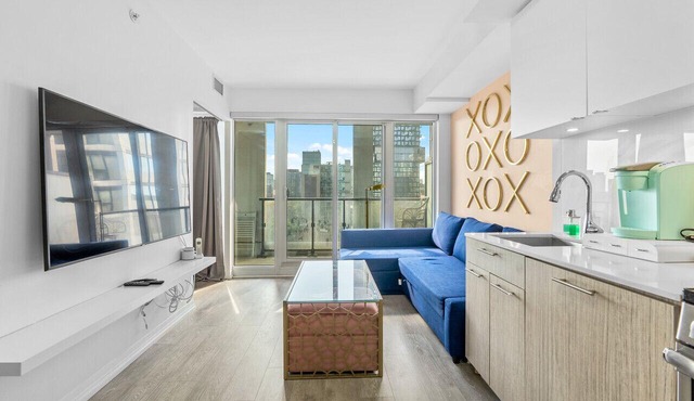 Great 2Bd 1Bath Downtown Toronto