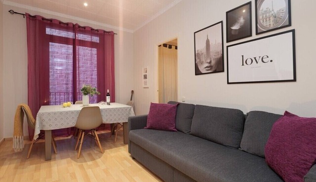 Great 3-Bedroom Apartment for 6ppl in El Born, old town!