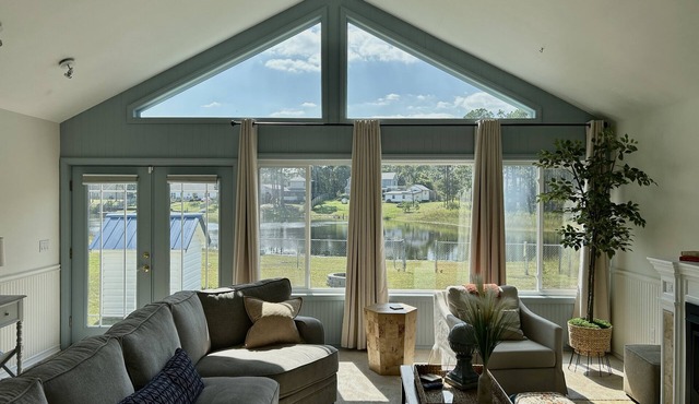 Great 4 Golf! Waterfront House In Southport, Close To Beaches