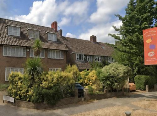 Great 5-Bedroom House in Thornton Road sleeps 14+