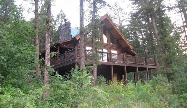 Great All Season Log House in Alpine,WY