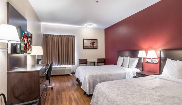 Great Amenities & Convenient Location! Pets Allowed, Minutes to The Alamo!