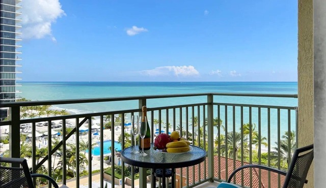 Great apartment really on the beach!