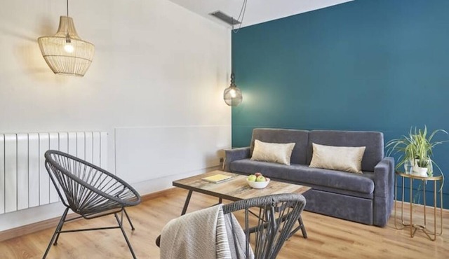 Great apartment families-Sants