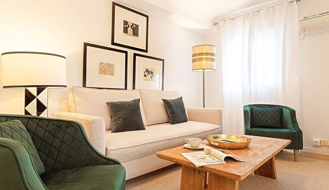 Great Apartment in the Vibrant El Arenal Quarter. Velarde