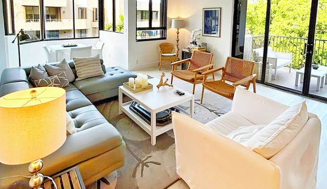 Great Apartment on Key Biscayne, in an exclusive condo with private beach access