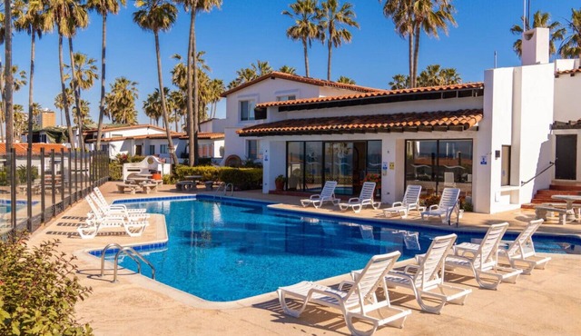 Great Beach Pools Tennis Courts Condo La Paloma