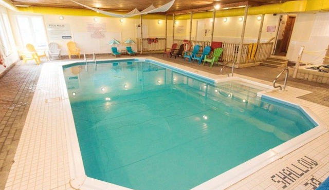 Great Blue Resorts - McCreary's Beach Resort - Perth - 2 Bedroom Beachfront Condo