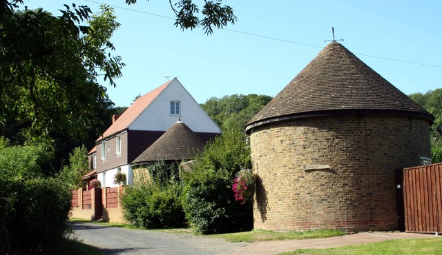 Great Buckland Farm-a blend of elegance & comfort with stunning natural settings