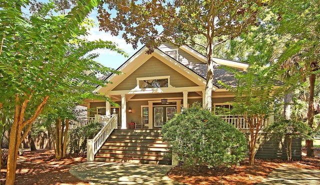 Great Central Spot, Golf Course Views- Across from Turtle Point & Pool Access