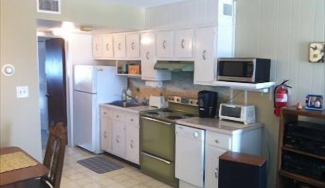 Great Condo Close to the Beach