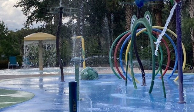 Great condo, family vacation 15 minutes from Disney