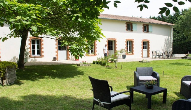Great cottage in Door CHOLET and close to Puy du Fou