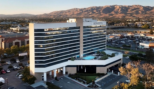 Great Deal! 4 Relaxing Suites Near Winchester Mystery House, Pets are Allowed