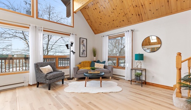 Great Downtown Home!