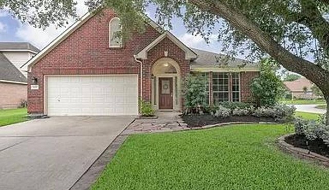 Great East Pearland Home