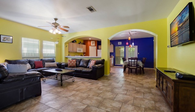 Great Family Getaway near Helotes.
