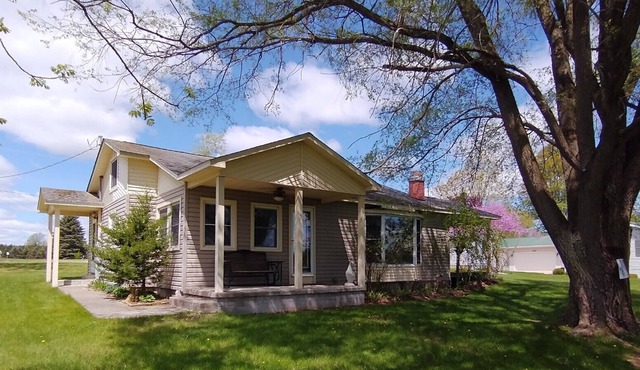 Great family getaway waterfront house