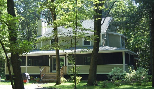 Great Family Home Set In Critical Dunes Of SW MI. Short Walk to lake!