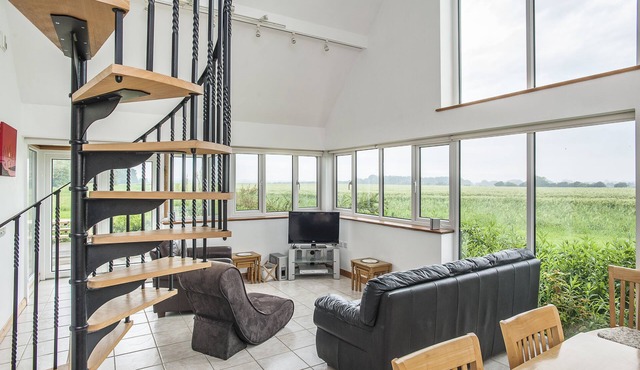 Great Field Farm - Sunset Lodge