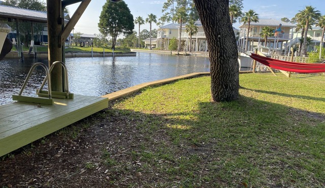 Great Florida Fishing 3br 2bath Waterfront Private Docks Deck Boat to Ocean!