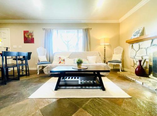 GREAT FOR BUSINESS & FAMILY TRIPS 3BD 2BA close to DESNEYLAND, FREE PARKING