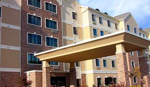 Great for Business Travelers! Free Breakfast + Business Center | 1 Bedroom Suite Near Syracuse