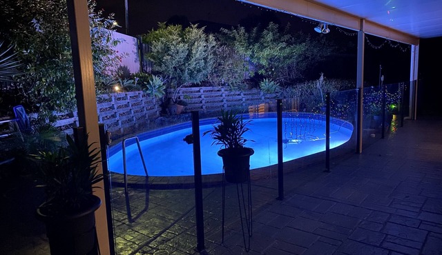 ❤️Great for families.2bdr/5 bds,equipped kitchen, Pool, WIFI, Breakfast incl❤️