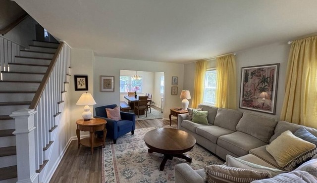 Great for Families! Short Drive to Beaches!