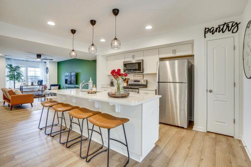 Great for Families! Townhome 9 Mi to Harpers Ferry