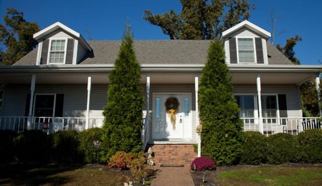 Great for Family Reunions, Hunting Lodge And Pet Friendly!