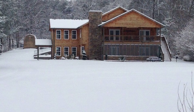 Great for family vacations, weddings, And Church retreats.