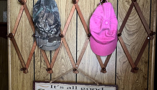 Great for fishermen and hunters! 5 minutes from 3 Boat Ramps