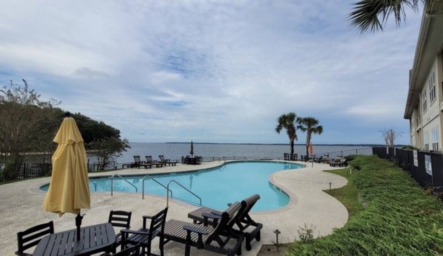 Great for fishing, boating, golfing or just relaxing.
