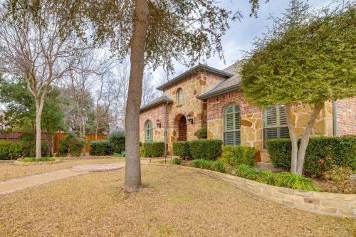 Great for Gatherings! Stylish Allen Home with Patio