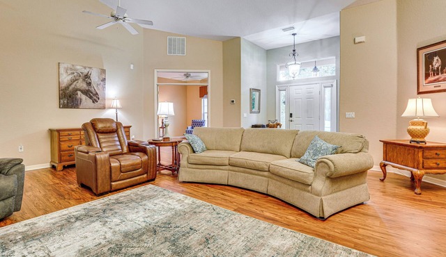 Great for Golfers & Equestrians! Refined Ocala Gem