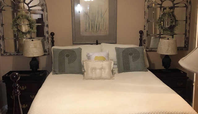 GREAT FOR TRAVELING NURSES— ABOUT 2 MILES FROM DCH REGIONAL MEDICAL CENTER