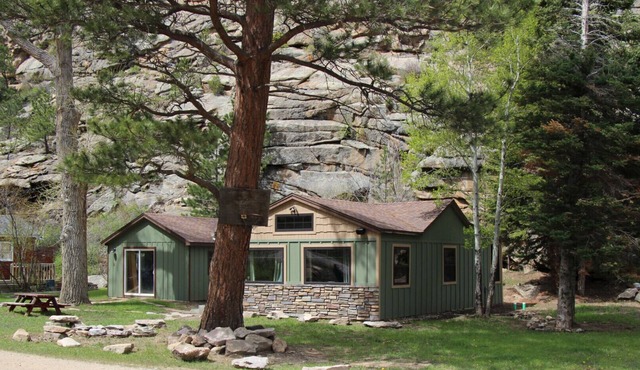 Great Getaway on the Big Thompson very near Estes & Rocky Mt. Nat'l Park