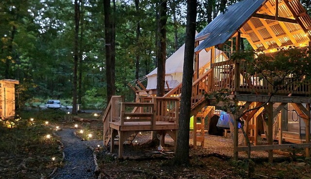Great Glamping Getaway in North Carolina in this Stunning Elevated Bell Tent in Denton