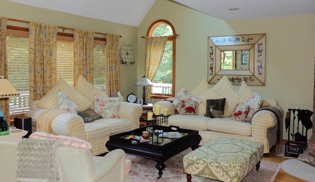 Great House Great Location. Perfect for Families. Stratton,Bromley, Manchester